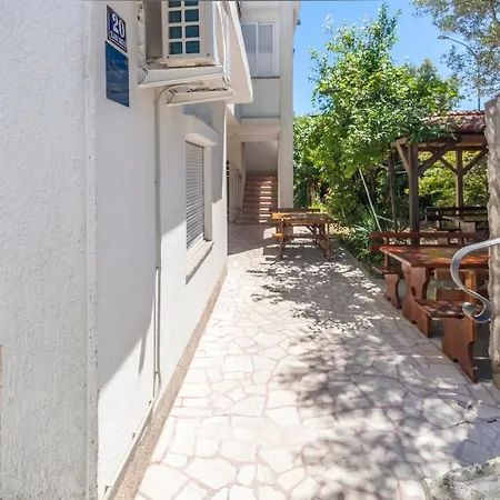 Pensionat & Strcic Petra Krk Town