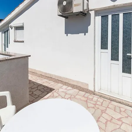 Guest house & Strcic Petra