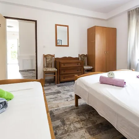 & Strcic Petra Pensjonat 4*